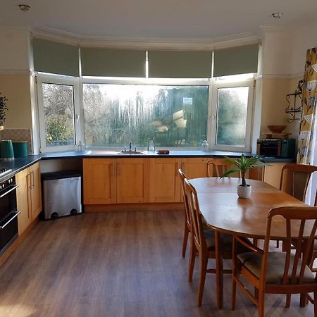 4 Bedroom Country Home Bristol Luaran gambar