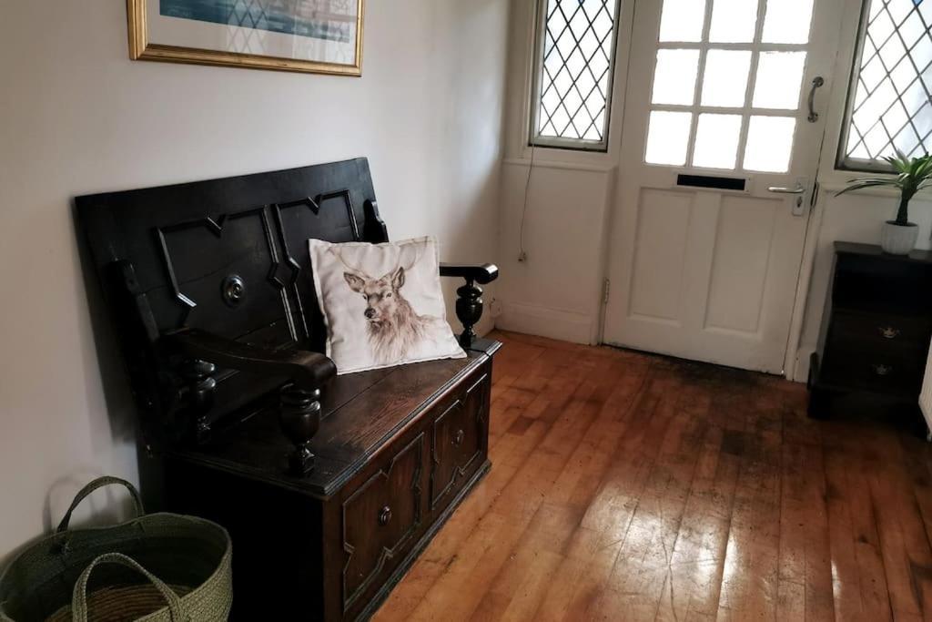 4 Bedroom Country Home Bristol Luaran gambar